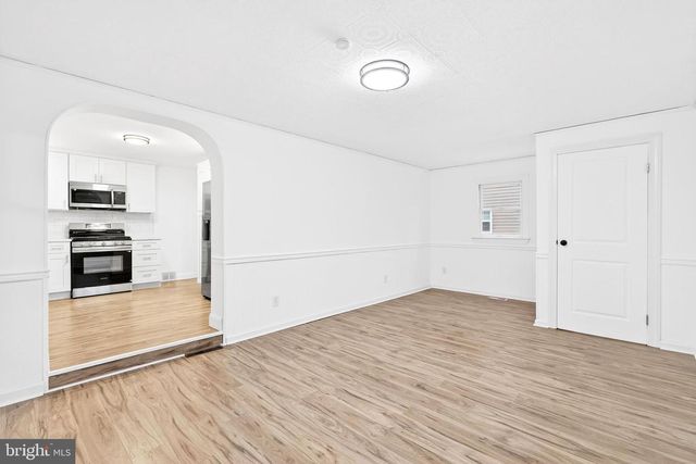 4004 OAK ST, Wilmington, DE 19808