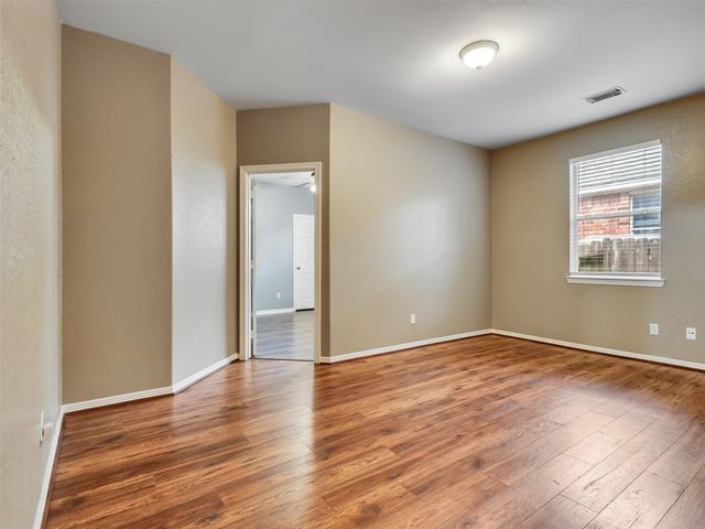 307 Autumn Creek Lane, Richmond, TX 77406