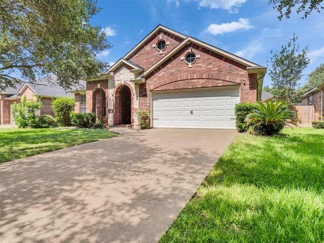 307 Autumn Creek Lane, Richmond, TX 77406