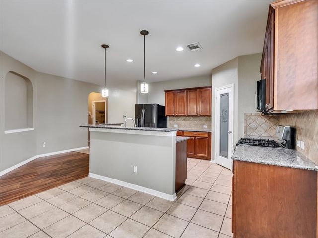 307 Autumn Creek Lane, Richmond, TX 77406