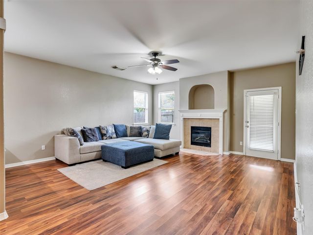 307 Autumn Creek Lane, Richmond, TX 77406