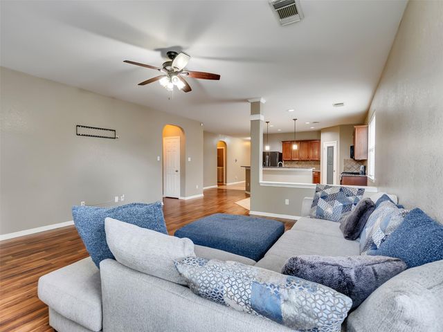 307 Autumn Creek Lane, Richmond, TX 77406