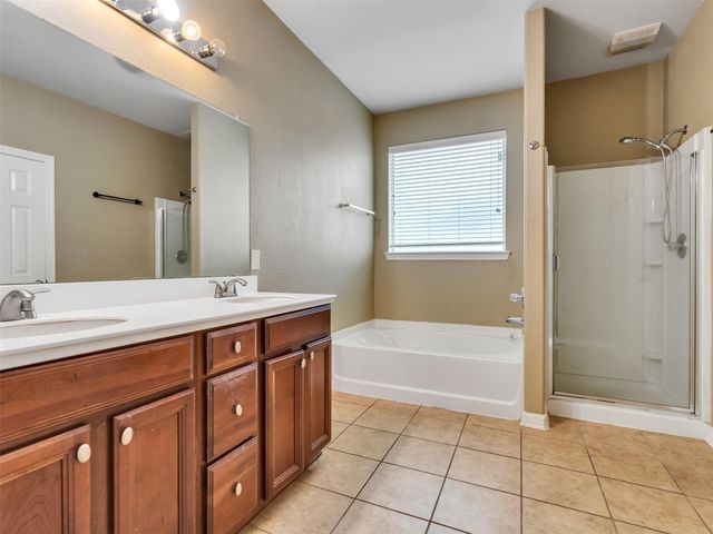 307 Autumn Creek Lane, Richmond, TX 77406