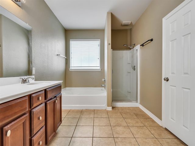 307 Autumn Creek Lane, Richmond, TX 77406