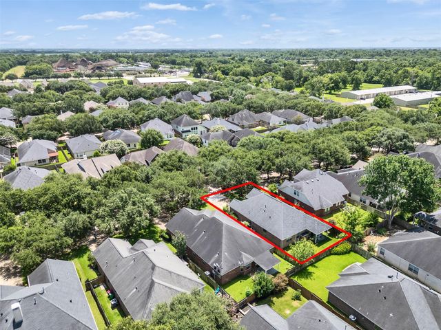 307 Autumn Creek Lane, Richmond, TX 77406
