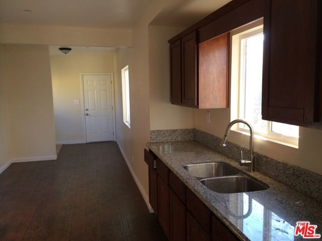 3778 S La Salle Avenue, Los Angeles, CA 90018