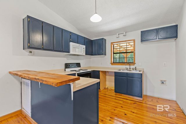 1587 Airport Road, Atmore, AL 36502