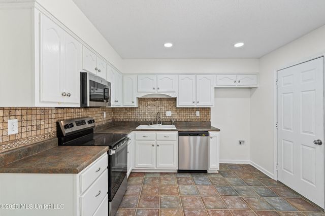 8119 Longbranch Drive, Southaven, MS 38671