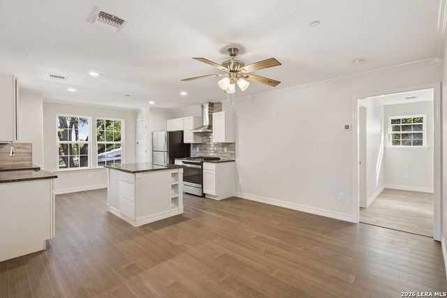 333 E Hafer Unit 200, San Antonio, TX 78214