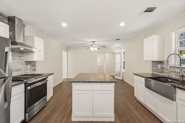 333 E Hafer Unit 200, San Antonio, TX 78214