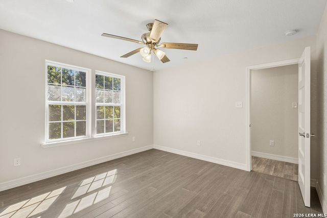 333 E Hafer Unit 200, San Antonio, TX 78214