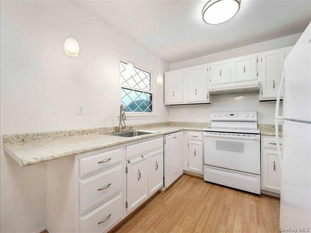 494 Sierra Vista Lane, Valley Cottage, NY 10989