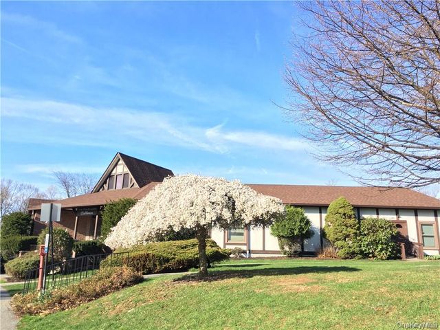 494 Sierra Vista Lane, Valley Cottage, NY 10989