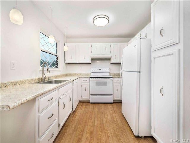 494 Sierra Vista Lane, Valley Cottage, NY 10989