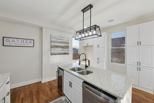 196 Main Street, Newport, KY 41071