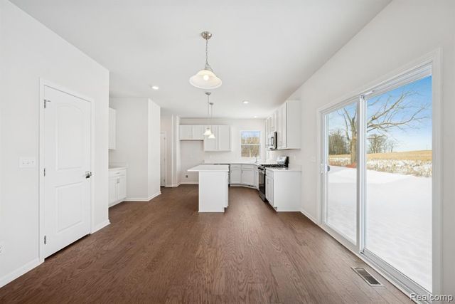 27108 Silo Drive, Saline, MI 48176