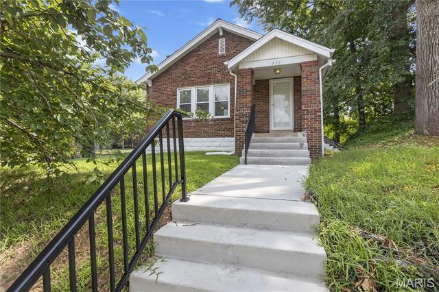 1272 Pennsylvania Avenue, St Louis, MO 63130