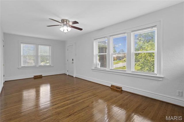 1272 Pennsylvania Avenue, St Louis, MO 63130