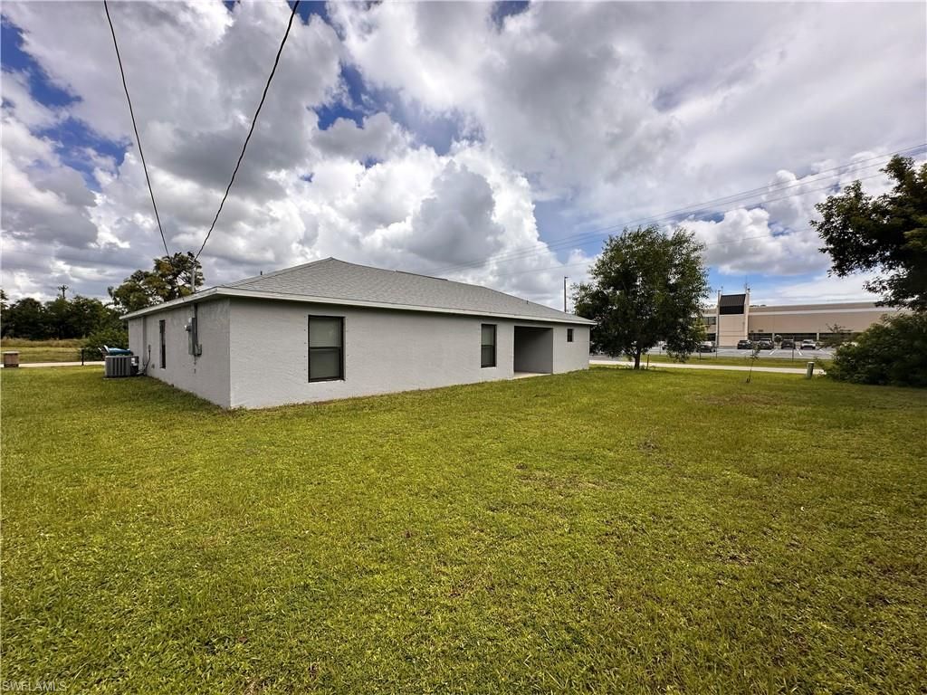 2212 SW Santa Barbara PL, CAPE CORAL, FL 33991 — photo 2