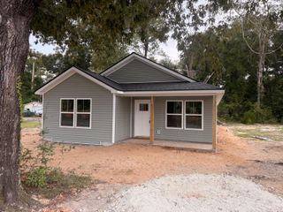 911 N Lemacks Street, Walterboro, SC 29488