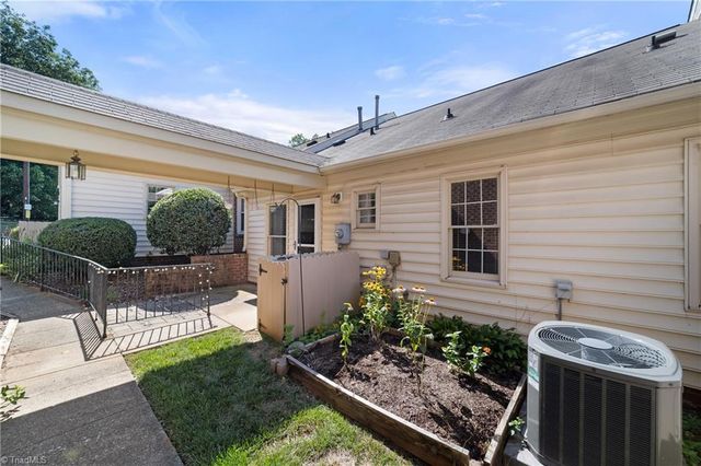 203 W Bank Street, Winston-salem, NC 27101