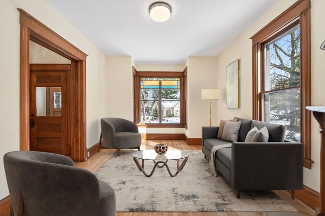 2302 Brewster Street, Saint Paul, MN 55108