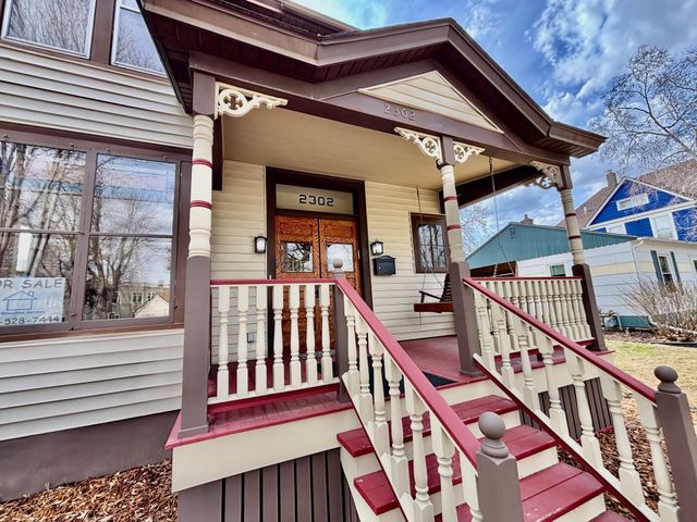 2302 Brewster Street, Saint Paul, MN 55108