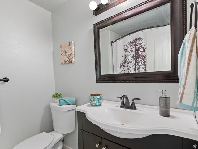 2990 E 3900 S, Holladay, UT 84124