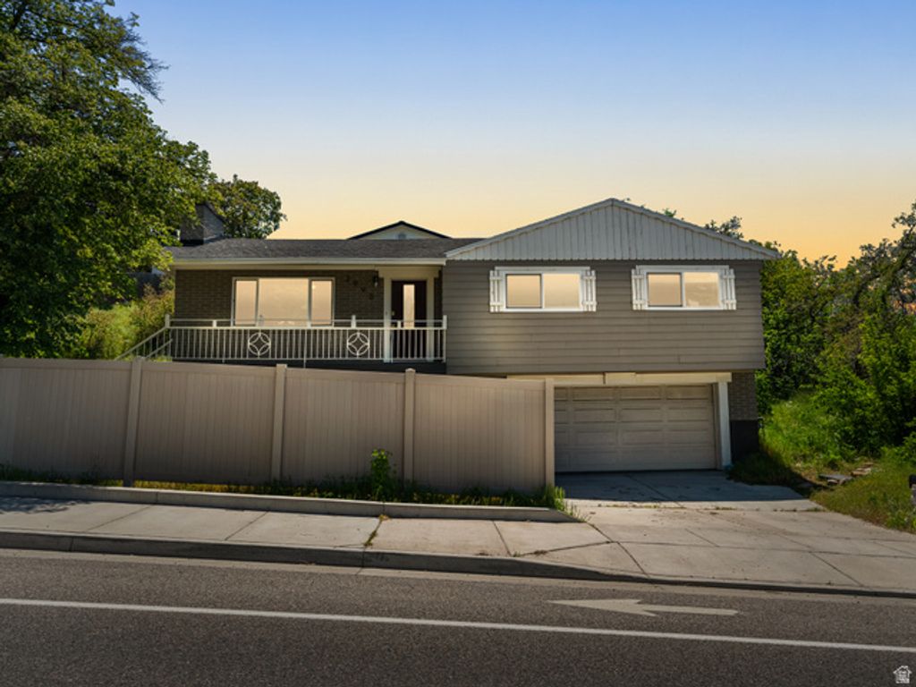 2990 E 3900 S, Holladay, UT 84124
