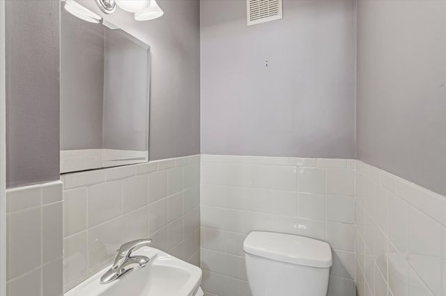 306 Edge Hill Road 2, Milton, MA 02186