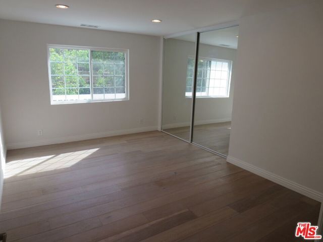18232 ROSITA Street, Tarzana (los Angeles), CA 91356