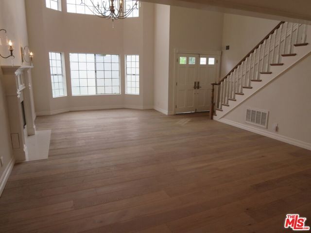 18232 ROSITA Street, Tarzana (los Angeles), CA 91356