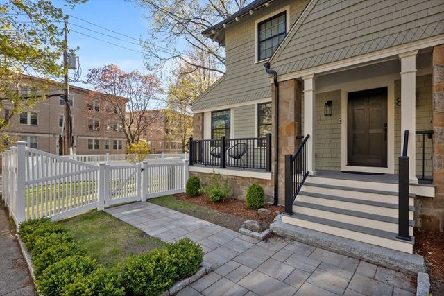 8 Stetson St, Brookline, MA 02446