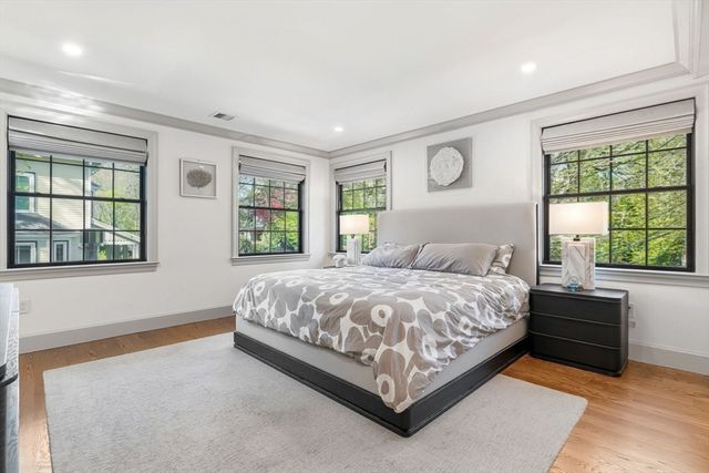 8 Stetson St, Brookline, MA 02446