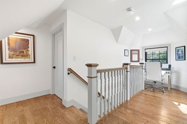 8 Stetson St, Brookline, MA 02446