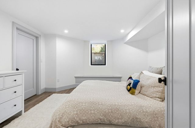 8 Stetson St, Brookline, MA 02446