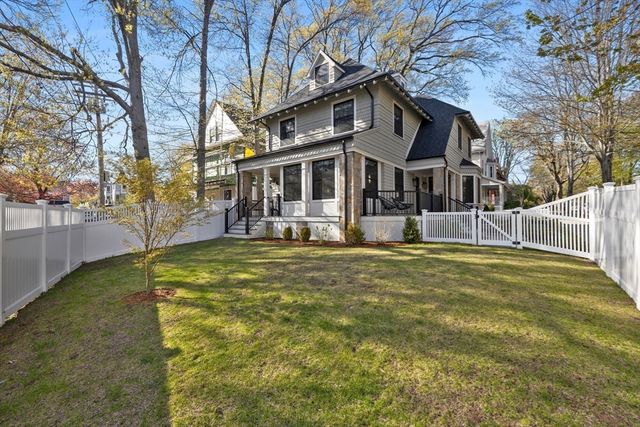 8 Stetson St, Brookline, MA 02446