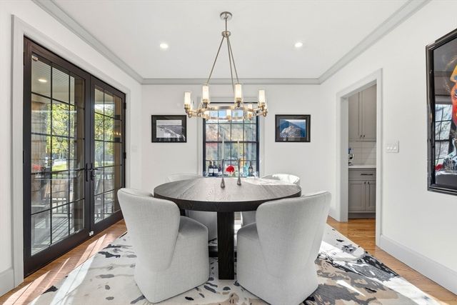 8 Stetson St, Brookline, MA 02446