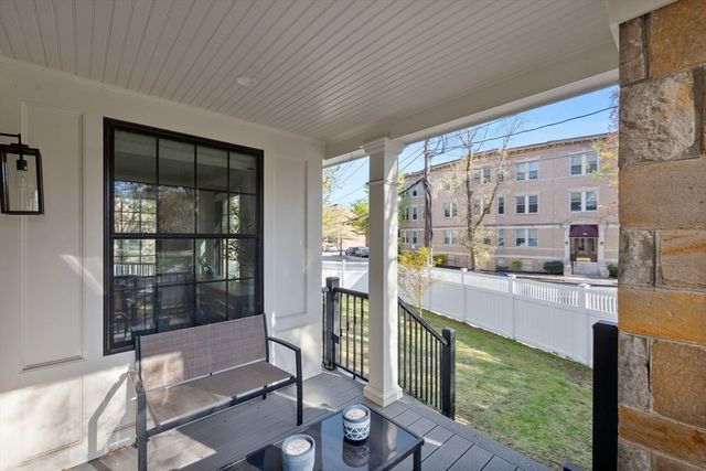 8 Stetson St, Brookline, MA 02446