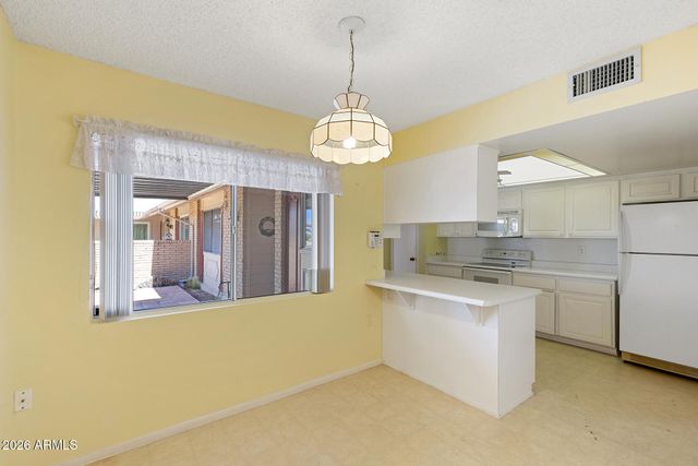 10606 W EL CAPITAN Circle, Sun City, AZ 85351