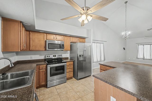 15241 S CHERRY HILLS Drive, Arizona City, AZ 85123