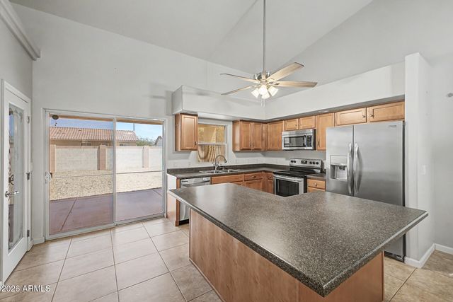 15241 S CHERRY HILLS Drive, Arizona City, AZ 85123
