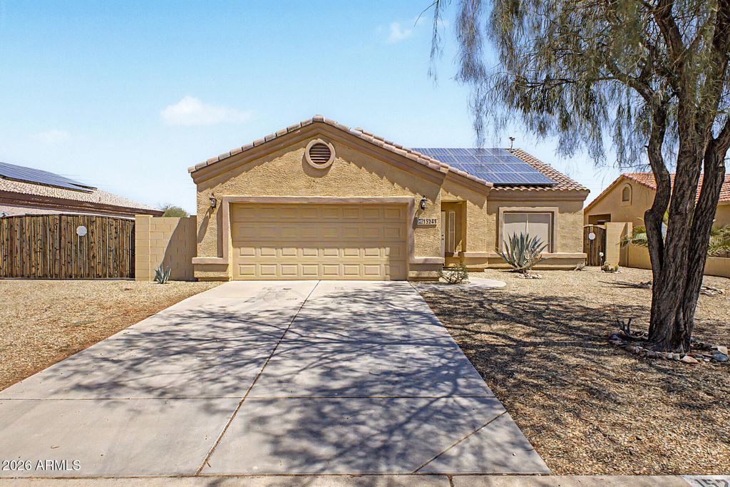 15241 S CHERRY HILLS Drive, Arizona City, AZ 85123