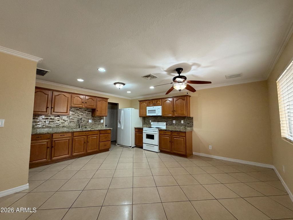 14114 N 5TH Avenue, El Mirage, AZ 85335 — photo 2