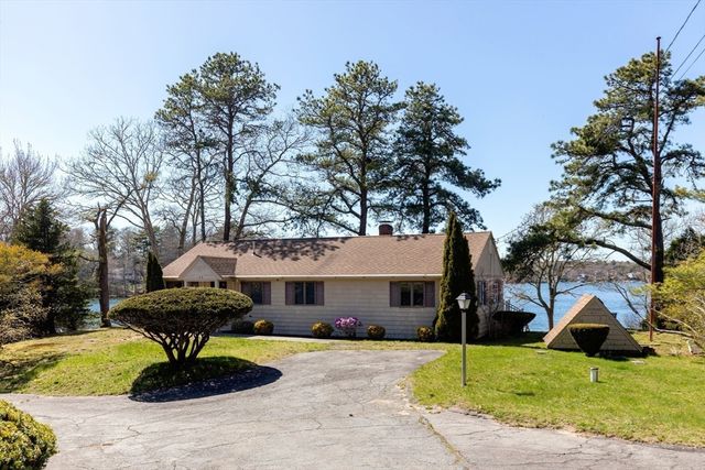125 Herring Pond Rd, Plymouth, MA 02360
