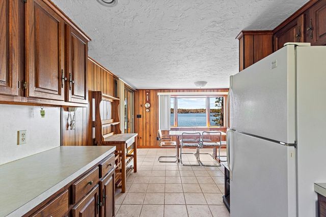 125 Herring Pond Rd, Plymouth, MA 02360