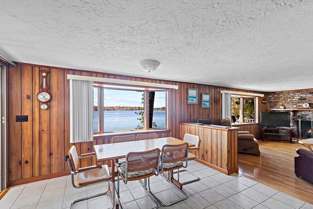 125 Herring Pond Rd, Plymouth, MA 02360