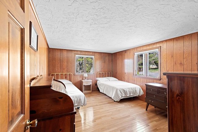 125 Herring Pond Rd, Plymouth, MA 02360