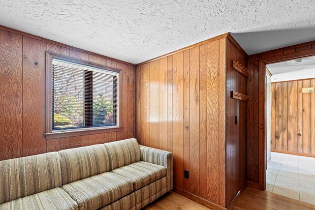 125 Herring Pond Rd, Plymouth, MA 02360