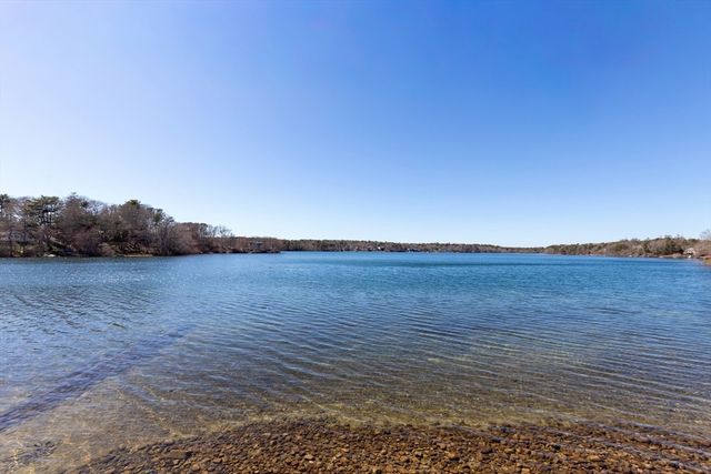 125 Herring Pond Rd, Plymouth, MA 02360